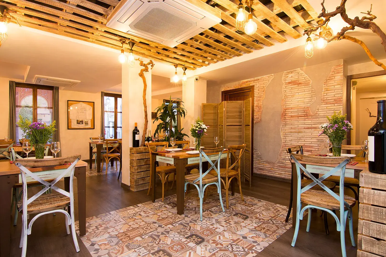Interior Mas que Vinos